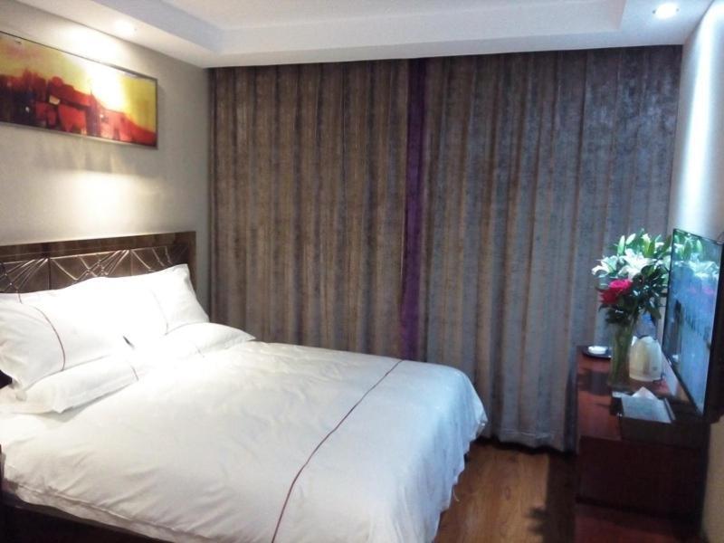 Greentree Inn Geermu Walking Street Business Hotel Golmud المظهر الخارجي الصورة