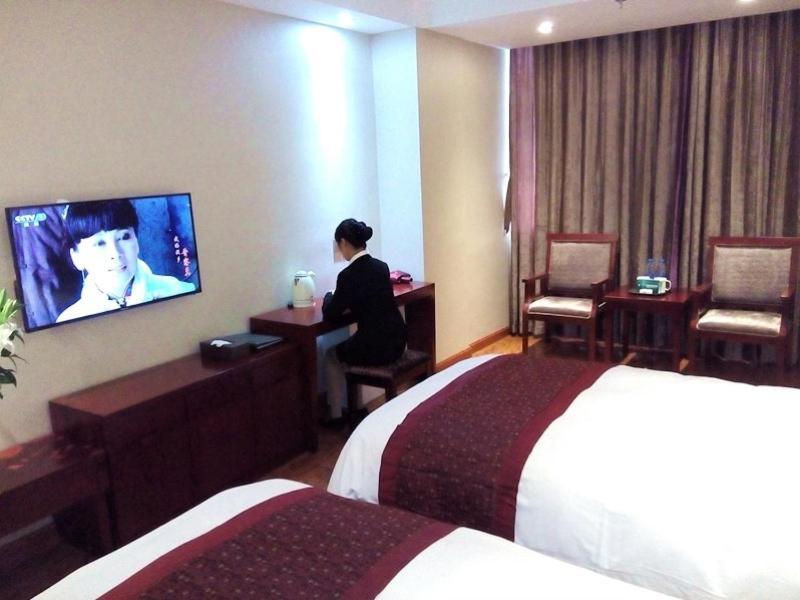 Greentree Inn Geermu Walking Street Business Hotel Golmud المظهر الخارجي الصورة