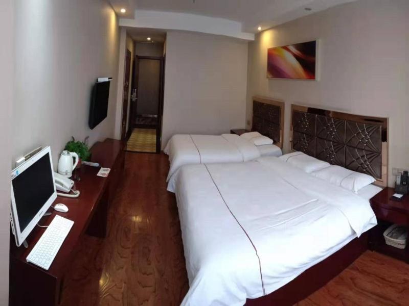 Greentree Inn Geermu Walking Street Business Hotel Golmud المظهر الخارجي الصورة