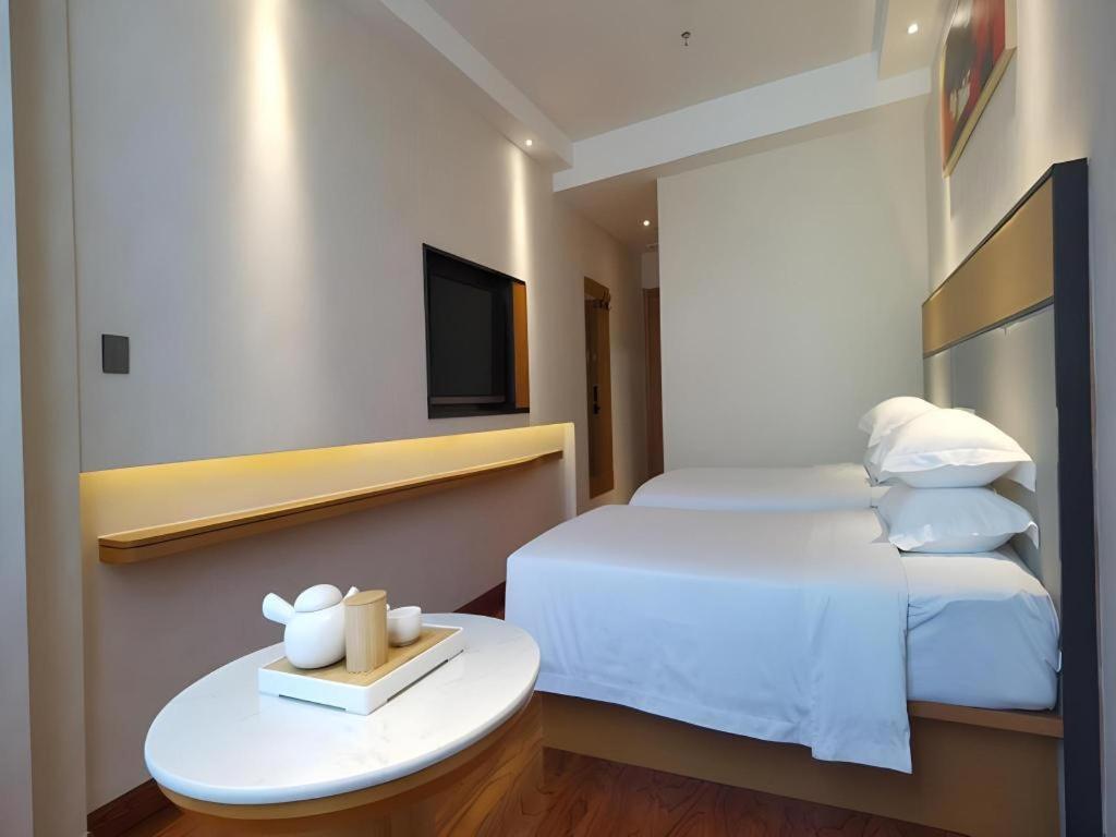 Greentree Inn Geermu Walking Street Business Hotel Golmud المظهر الخارجي الصورة